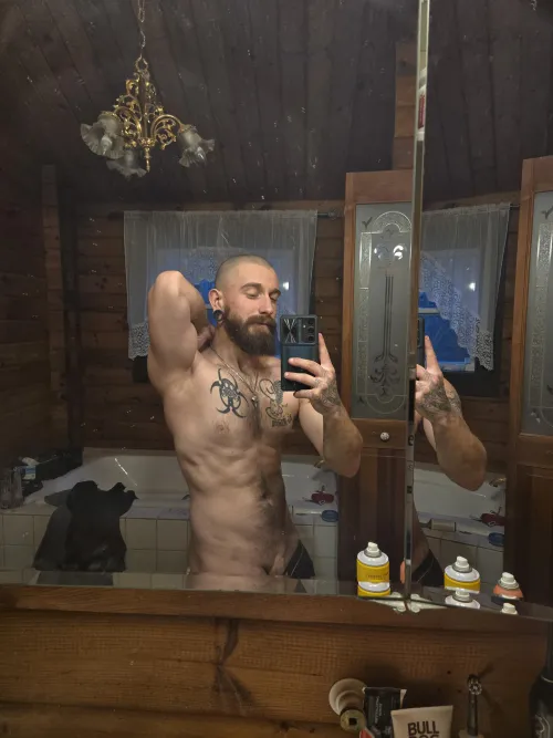 Thumbnail Preshower Selfie Presentation by thegladiator98