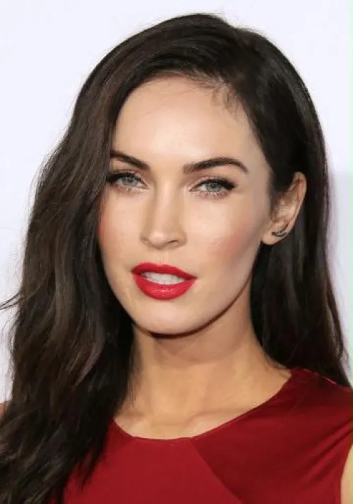 Thumbnail Megan Fox: A Stunning Portrait | PrettyGirls