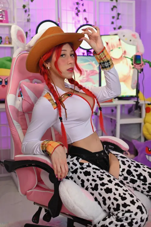 Thumbnail Cosplaygirls: Jessie from Toy Story 2 by waifuminx