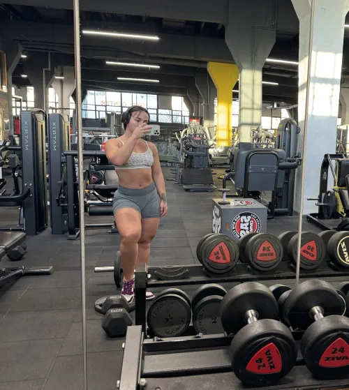 Thumbnail Gym Crush Chronicles by quadsqueen in slutsofsnapchat