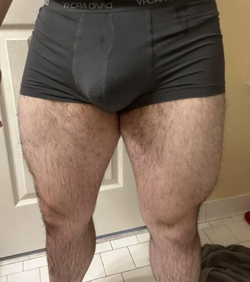 Thumbnail The_Thigh_Guy69 Celebrates Thunder Thighs - GaybrosGoneWild