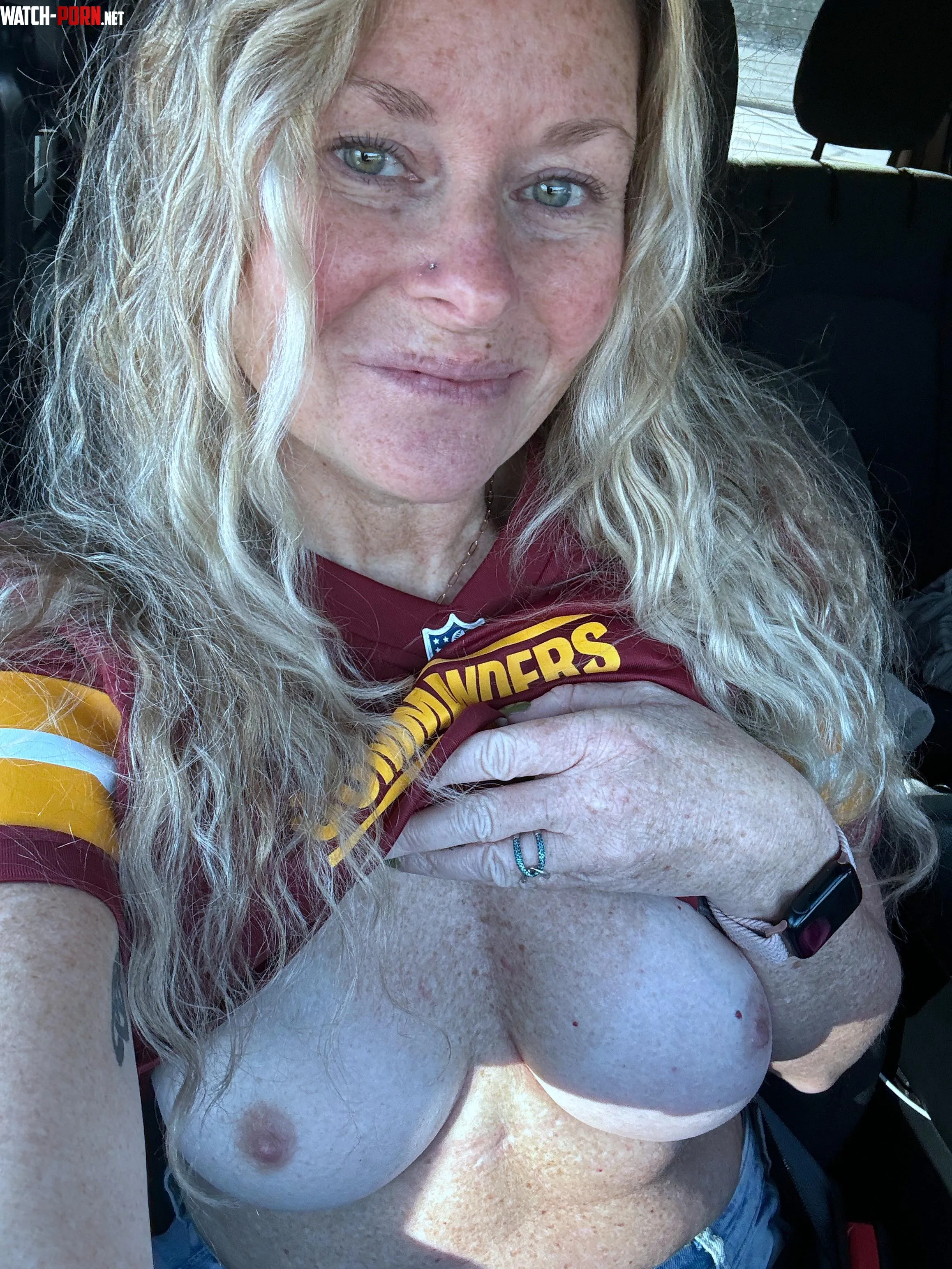 Its MILF Monday so be sure to show your favorite MILF some love by Just-To-Explore28