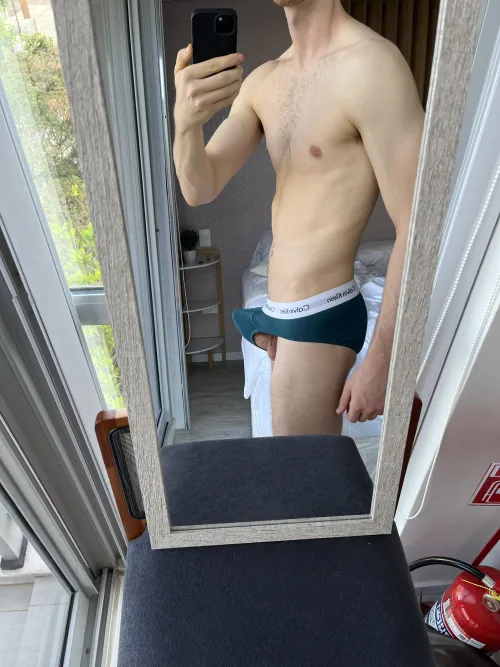 Thumbnail Embracing My Size: Revealing the Journey by maxwelshh in the Twinks Category