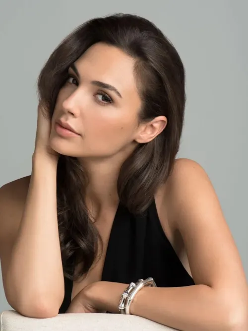 Thumbnail Gal Gadot: Discovering the Beauty of an Icon by Need_for_woman