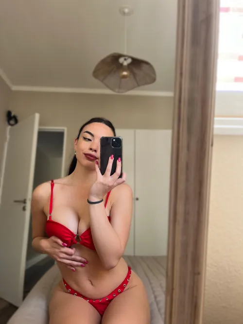 Thumbnail Ravishing in Red: AesEterna's Bikini Beauty