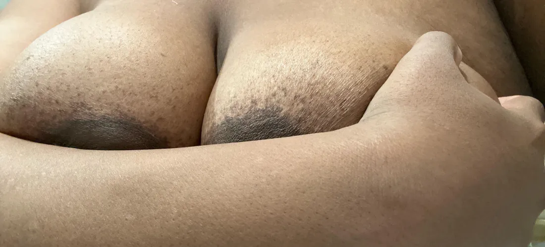 Thumbnail Exploring Sensual Depths with In_Session_love86 | BBW Revelations Await