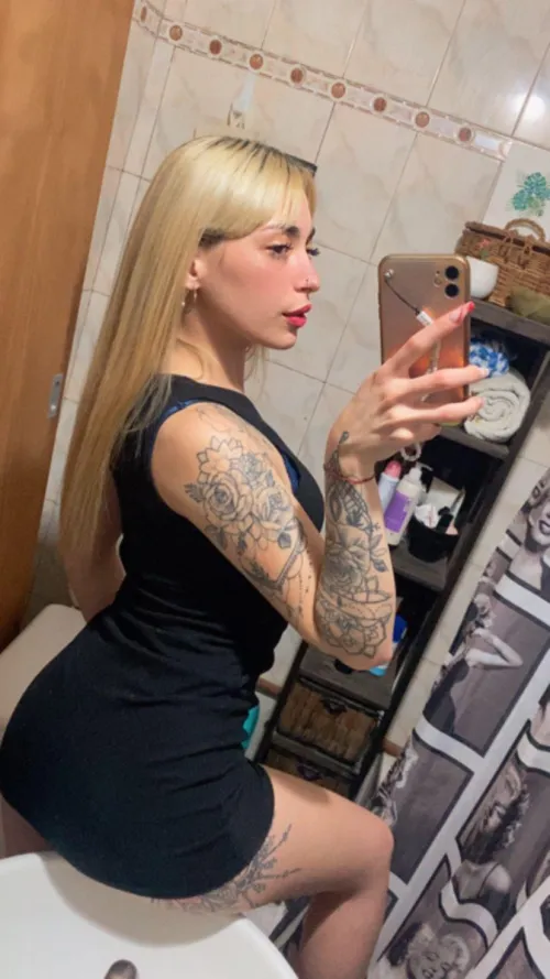 Thumbnail Easy Access in a Tight Dress | babyyxcherryy