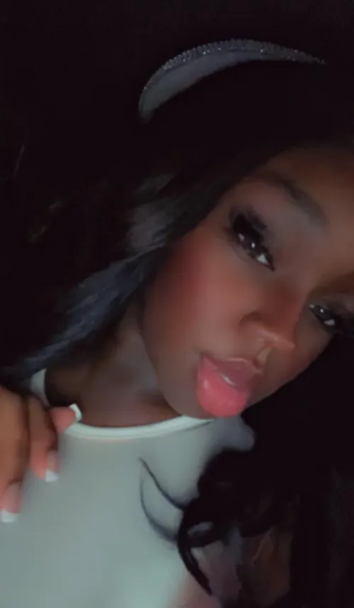 Thumbnail Chocolate Virgo Delight: Badgal48's Seduction in slutsofsnapchat