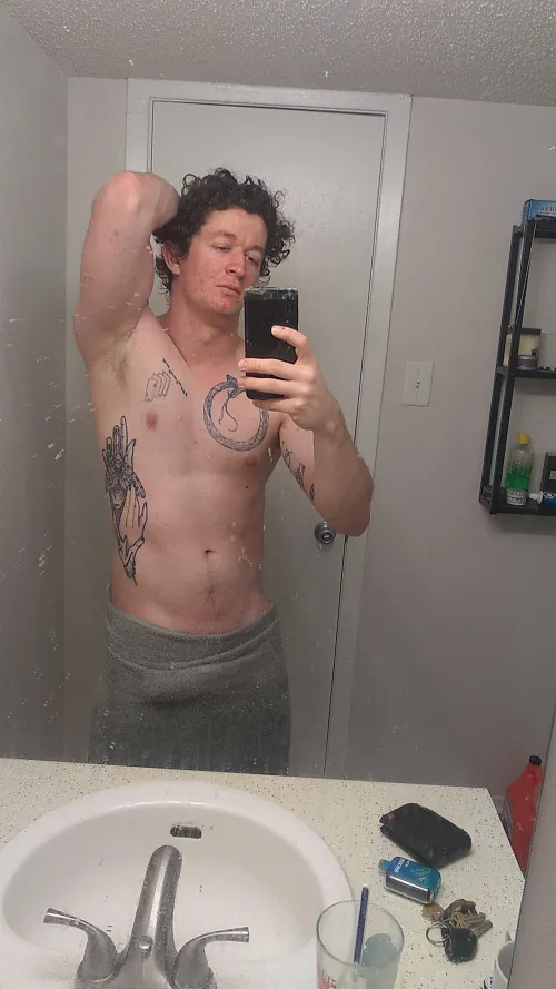 Thumbnail Hotguyswithtattoos: Is This an Acceptable First Post? ThickBullinATX Discusses