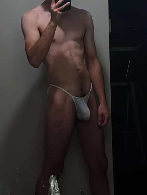 Thumbnail Gstring Bulge 101: Unveiling the Ultimate Style