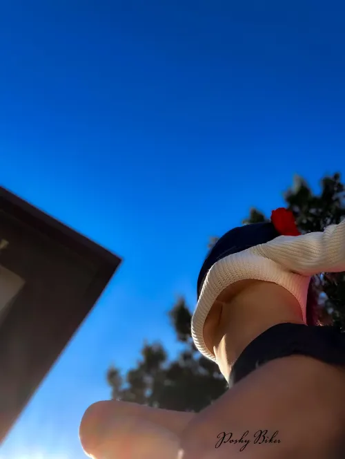 Thumbnail Poshybiker's Sunset Views: An Underboob Delight