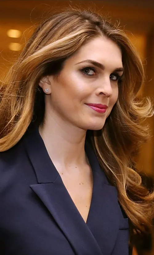 Thumbnail Hope Hicks: A Glimpse into The Politician's Life