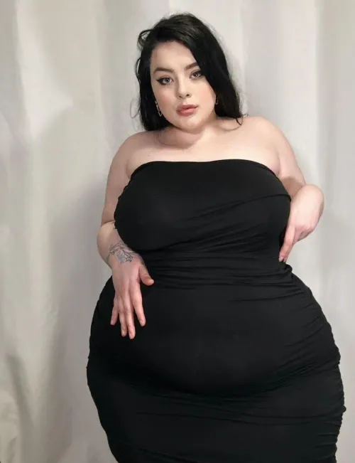 Thumbnail BBW Chubby Adventures: Join Snowangelcake on a Date