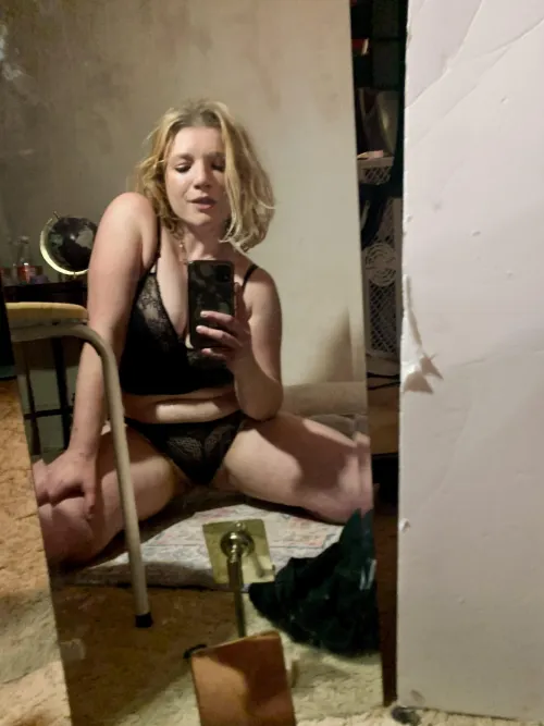 Thumbnail Last_File Reveals a Mesmerizing Messy Tale in MirrorSelfie