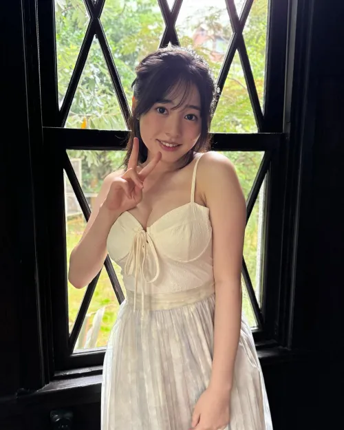 Thumbnail Miu Shirahama: Dive into the World of Gravure Modeling by yuuki-ichinose