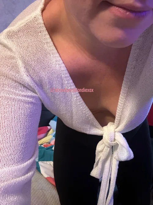 Thumbnail Yoga Session Revealed: Downblouse Edition | StrawberryBlondiexox