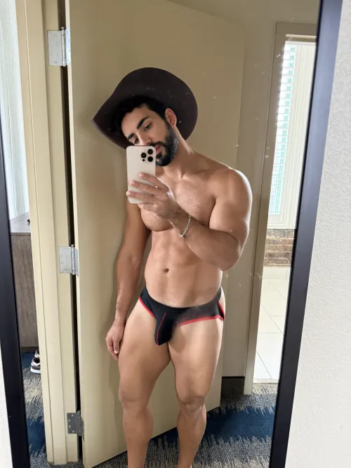 Thumbnail mikesaynt: Cowboy Greetings at 30 in 'broslikeus'