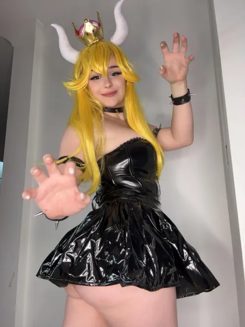 Thumbnail Bowsette from Super Mario Cosplay by Graciewaifuxn: A Must-See!