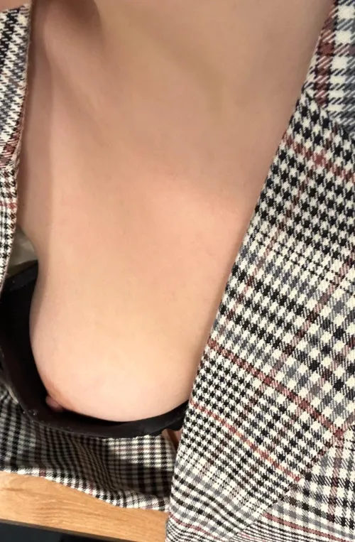 Thumbnail Lightpinkie Questions: Will My Boss Appreciate This View in Downblouse