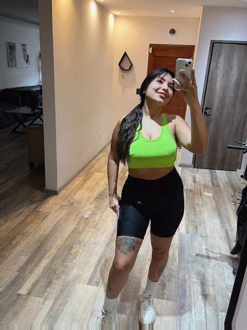 Thumbnail SportyFlirtyLover's MirrorSelfie Challenge: Ready to Break a Sweat?