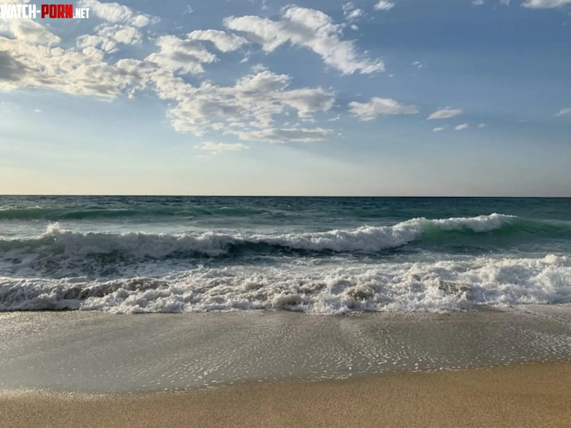 Beautiful and clean sea in Turkey by urrielu