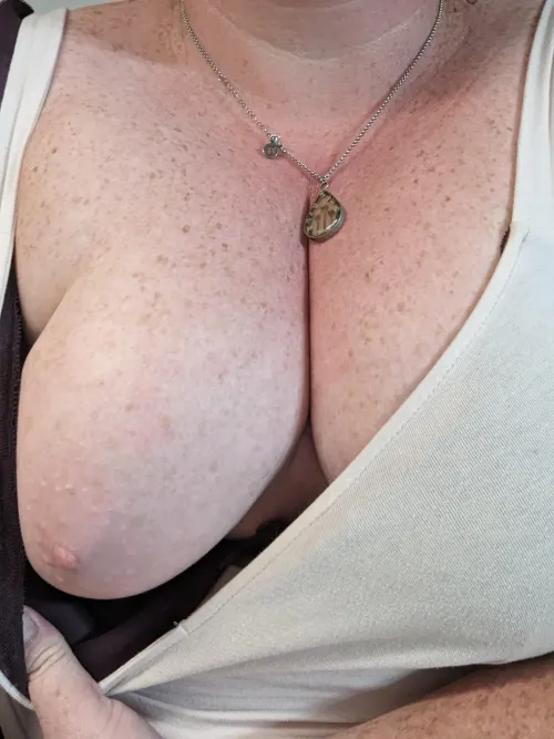 Thumbnail Something to Distract You: Fun Content by MostlyJustFreckles - BBW