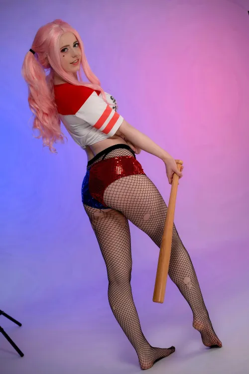 Thumbnail NSFWCostumes: Ellie Skywalker Slays as Harley Quinn - Must-See Pics!