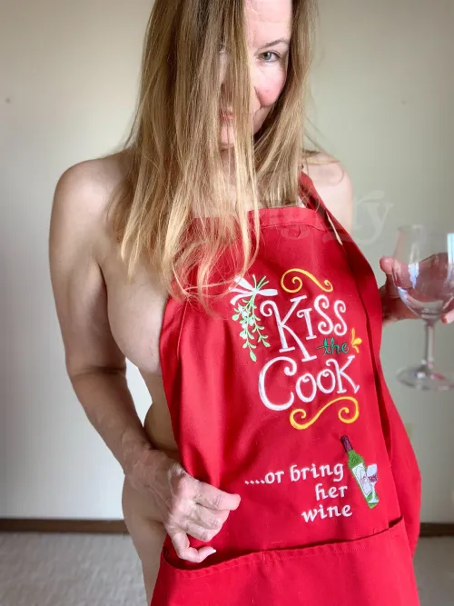 Thumbnail Seductive Cooking: Kiss the Cook with Passion | exiteighty | gilf