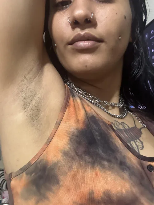 Thumbnail Bella-Kat Inquires: Hairy or Shaved? The Ultimate Armpit Preference