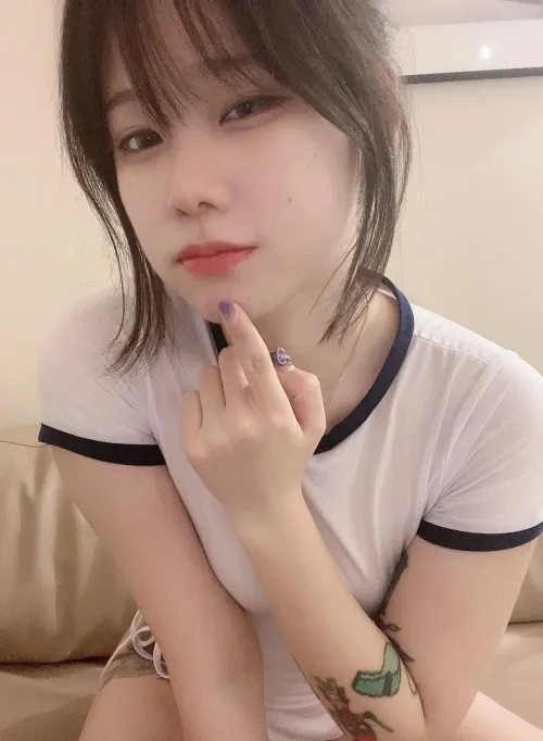 Thumbnail In Search of Daddies: WanderlustQueen01's Quest in Nextdoorasians