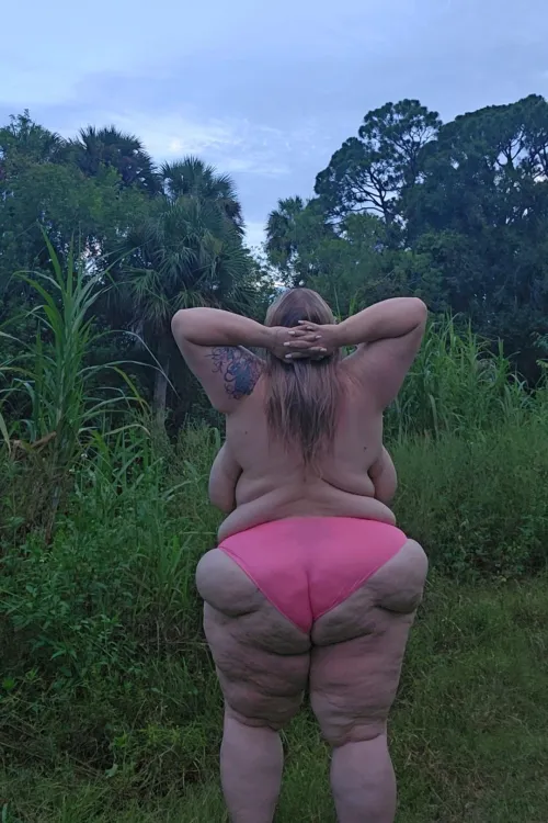 Thumbnail The Outdoors and You: Exploring ssbbw with haileyxxxfun