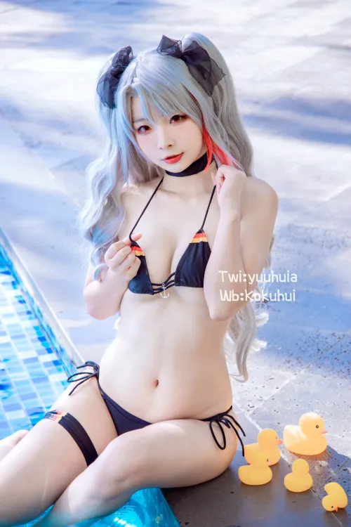 Thumbnail Azur Lane Prinz Eugen Cosplay by Kokuhui: A Timeless Smile