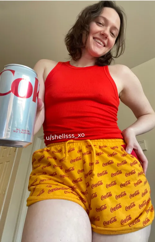 Thumbnail Feeling Thirsty? Dive into Shellsss_xo's pokies Insights