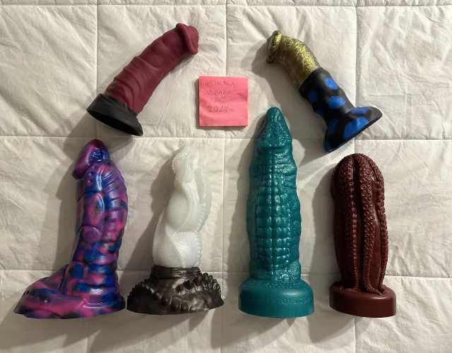 Thumbnail Black Friday Sale: Hankeys Toys, Bad Dragon, Wandering Bard TTC Discounts with Final-Bluejay7173 in BadDragon