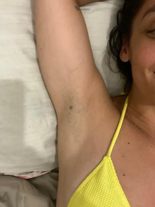 Thumbnail Stickles in My Dot: Lusee888 Explores ArmpitFetish Play