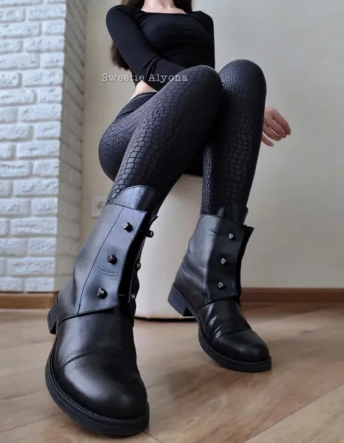 Thumbnail SweetieAlyona Stuns in Leather Leggings and Boots