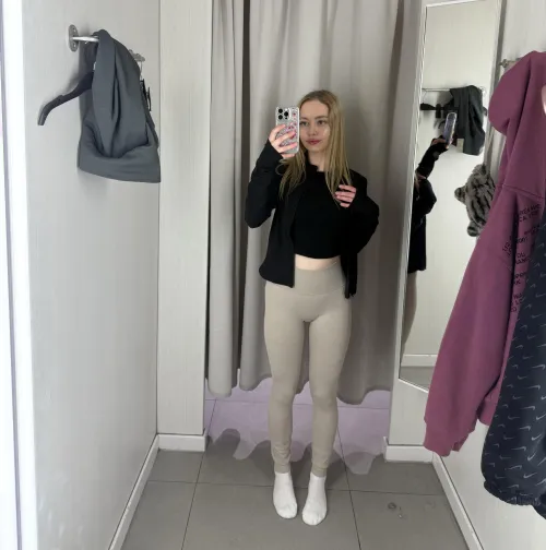 Thumbnail Fitting Room Fun: Candid Selfies Galore | MirrorSelfie