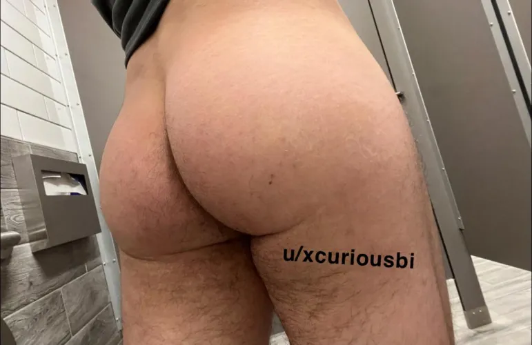 Thumbnail xcuriousbi's Secret: 'My Girl Doesn't Know I Cruise for Cum in the Stalls'