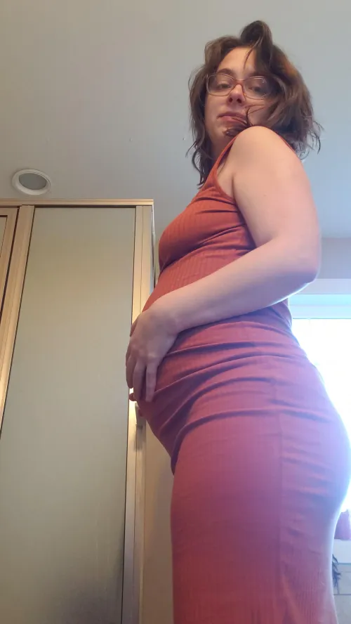 Thumbnail Taste of Temptation: YourPregnantPrincess's Provocative Offer in PregnantPetite