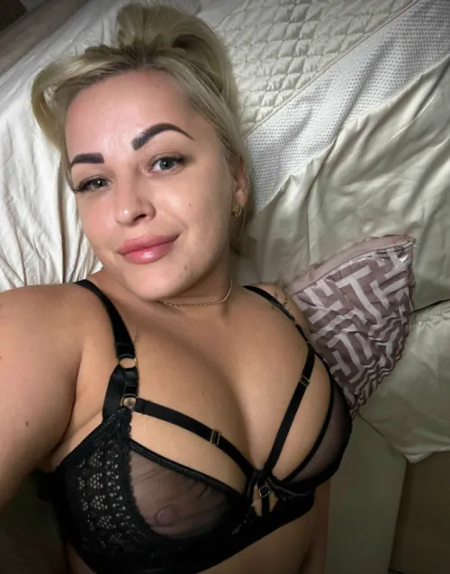 Thumbnail Bliss_simple Returns Wondering: 'How Do I Look, Babe?' | Babes Update