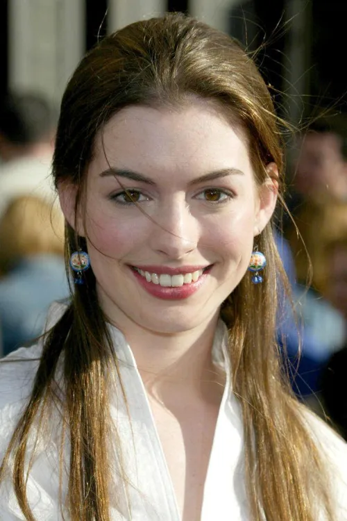 Thumbnail Exploring the Beauty of Anne Hathaway by Marsupilami_316 in PrettyGirls