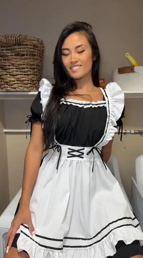 Thumbnail Join Sunshinemaidxo for a Room Cleaning Session Tonight | FrenchMaid