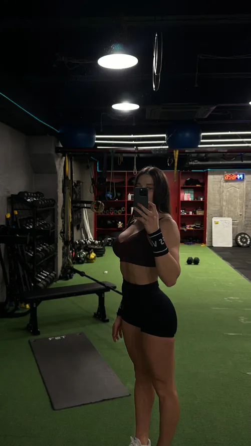 Thumbnail Gym Selfies Galore: New Day, New Pics - Jean_Jeon_John