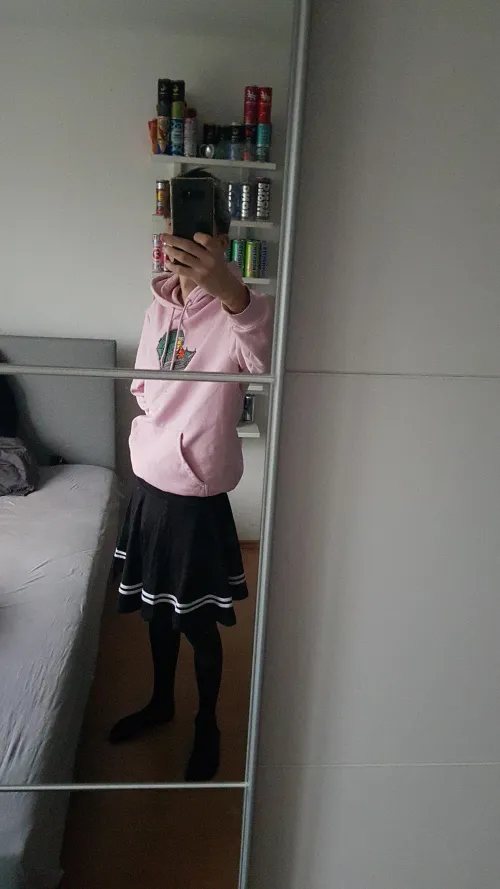 Thumbnail Blut_Engelz Excitedly Announces 'Got My First Skirt' - A Milestone in femboy Transition