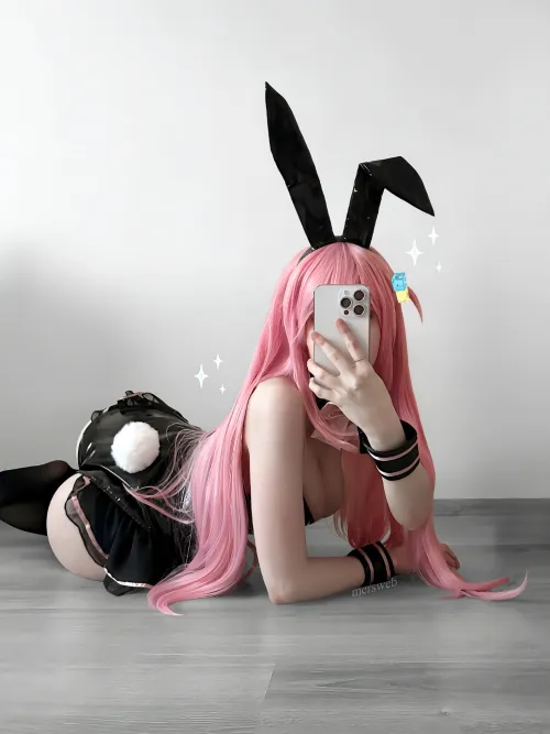 Thumbnail Bunny Fantasy: Stunning Bocchi Cosplay by Mersweb