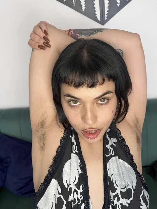 Thumbnail Exposed Delight: Beautifully Revealing Hairy Armpits