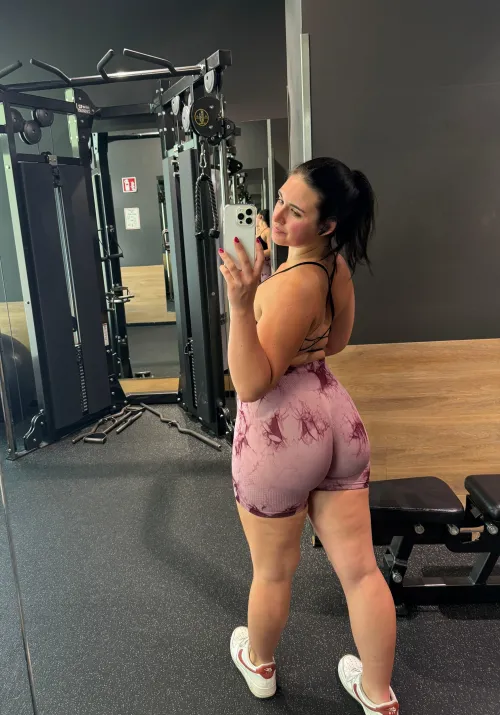 Thumbnail Hard Work Pays Off: Secrets of the ThickFit Lifestyle