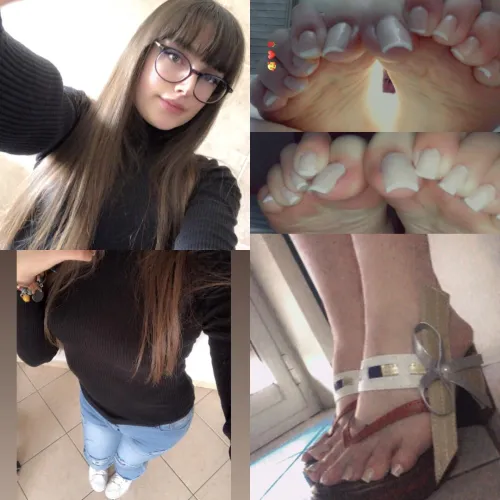 Thumbnail TsukieUwU's Alluring Display: Pretty Face and Feet for Fetish Lovers