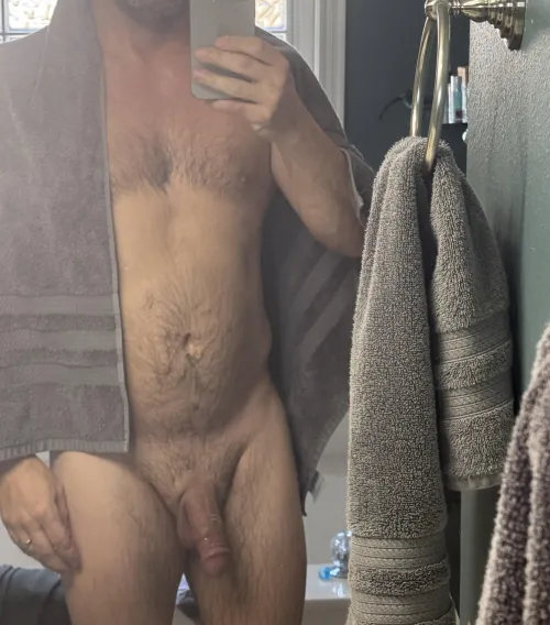 Thumbnail Mid Age Dadbod Stubby Cock - Review by LoganLayzXXX in ratemycock