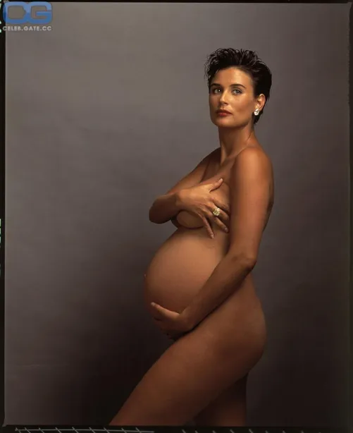 Thumbnail A Glimpse into Demi Moore's Pregnancy Journey in Celebsnaked